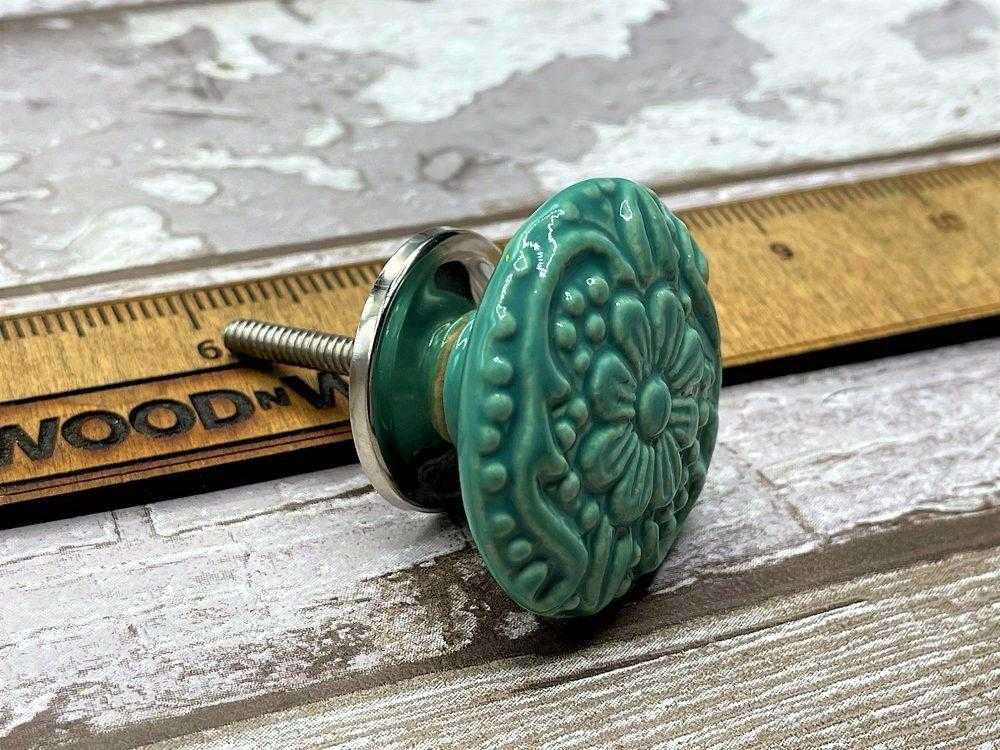 6051