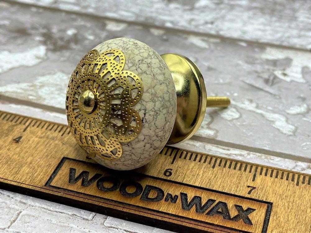 6105